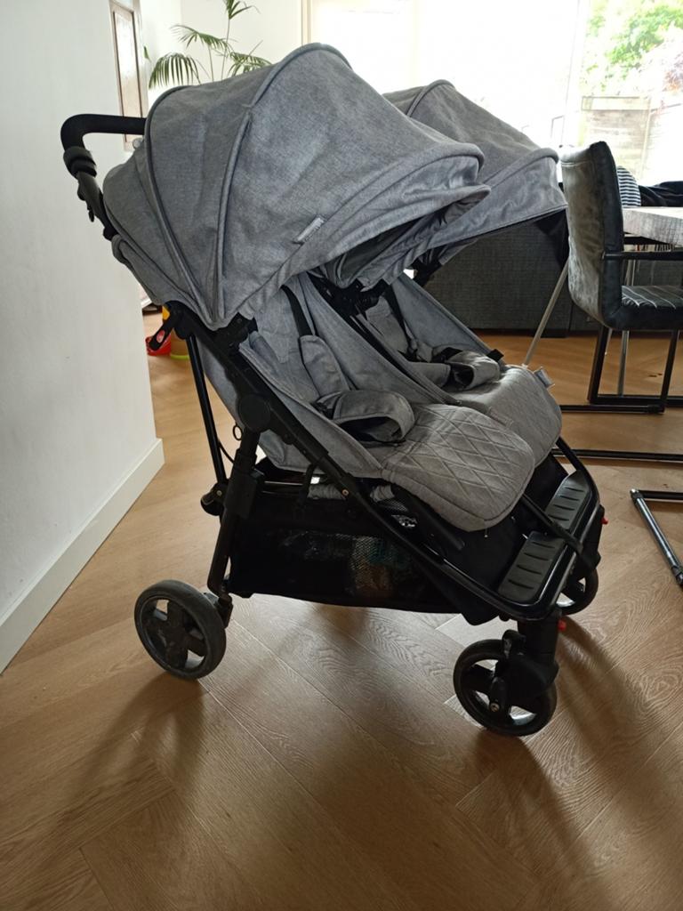 Handige inklapbare duo kinderwagen, ligstand & accessoires, Ophalen, Zo goed als nieuw, Overige merken, Duowagen