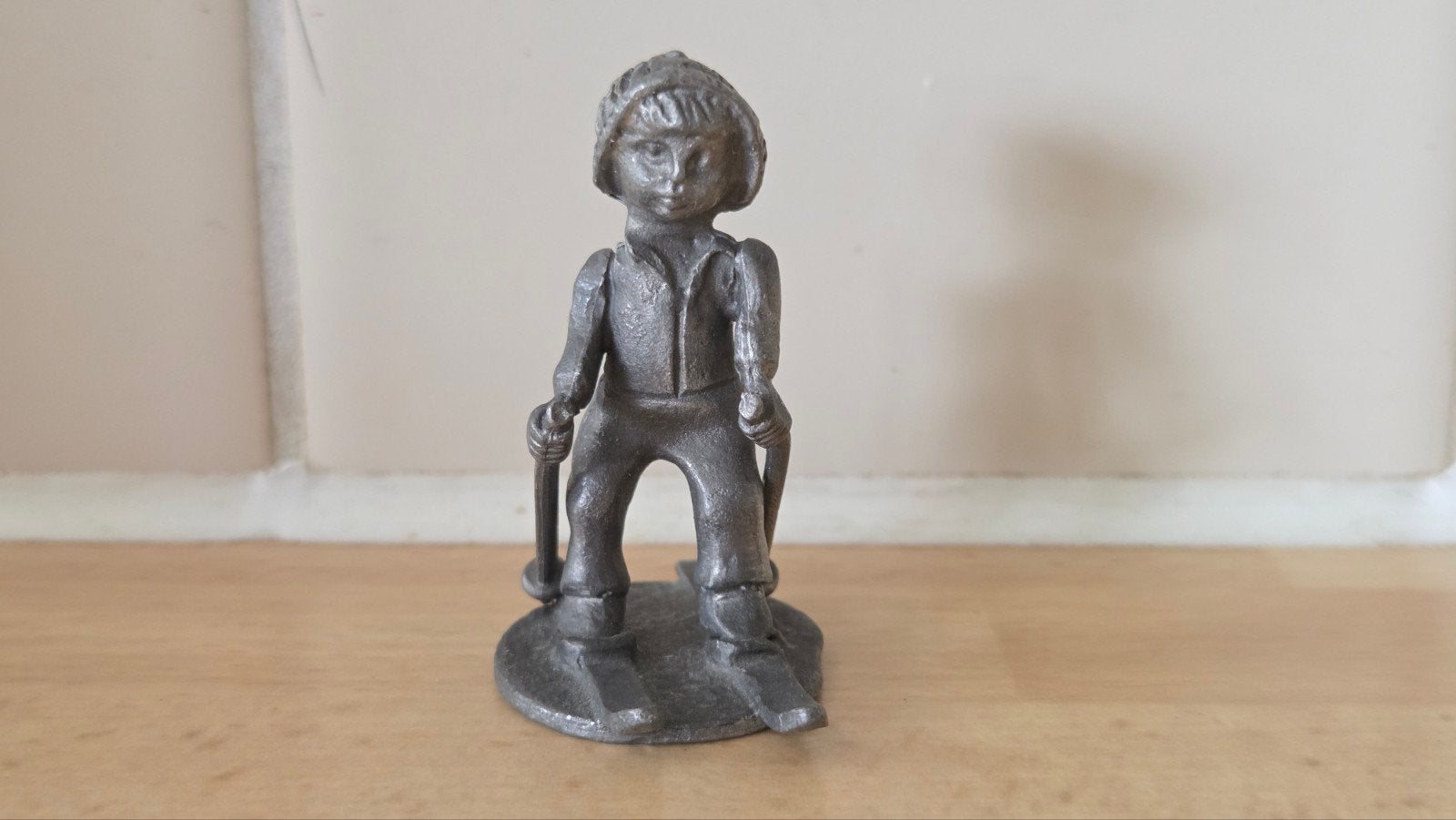 Vintage tinnen skiër beeldje - Artil Utrecht, Ophalen of Verzenden, Gebruikt