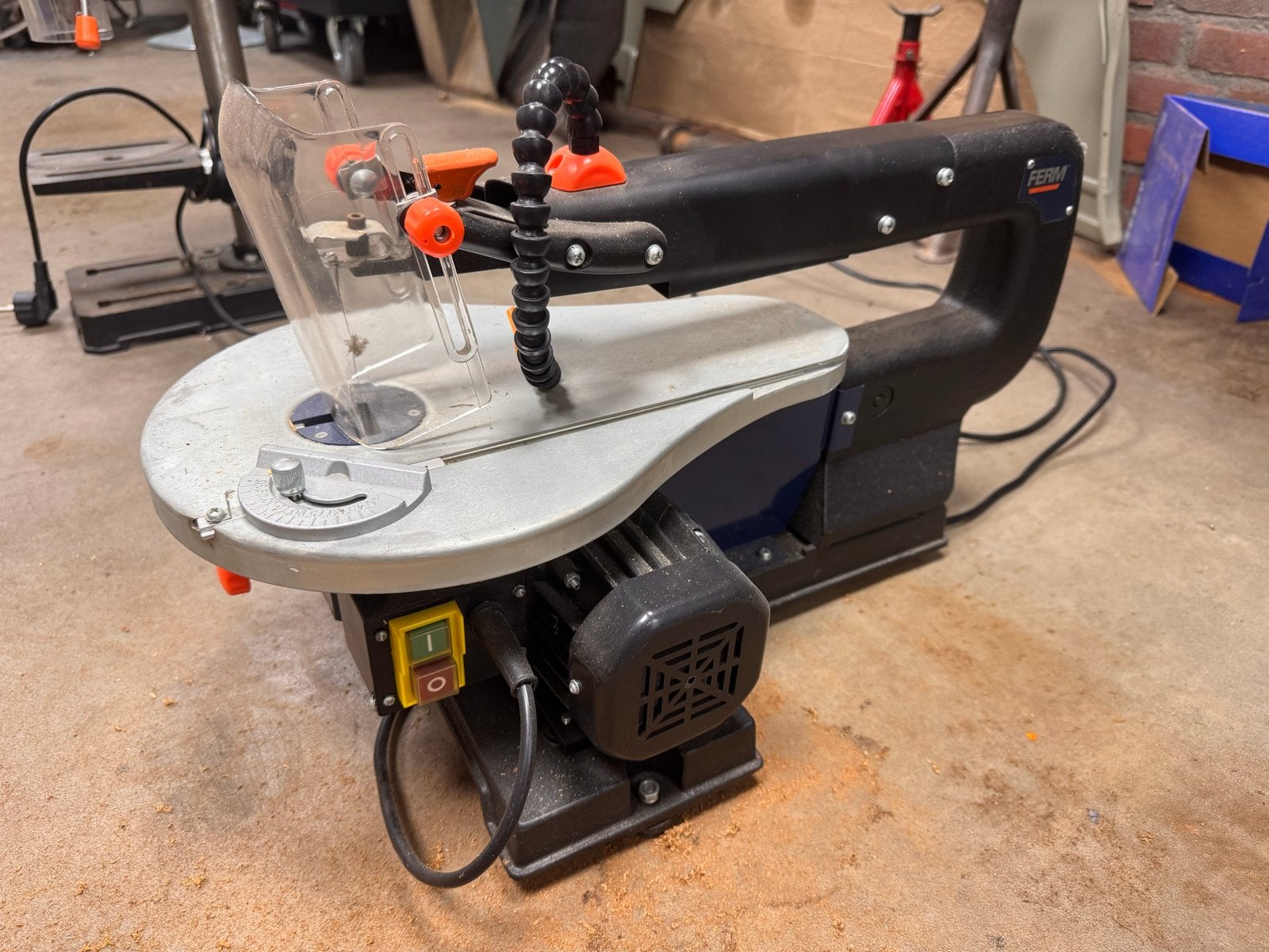 Ferm elektrische figuurzaag - Zo goed als nieuw, Ophalen, Zo goed als nieuw, Figuurzaag