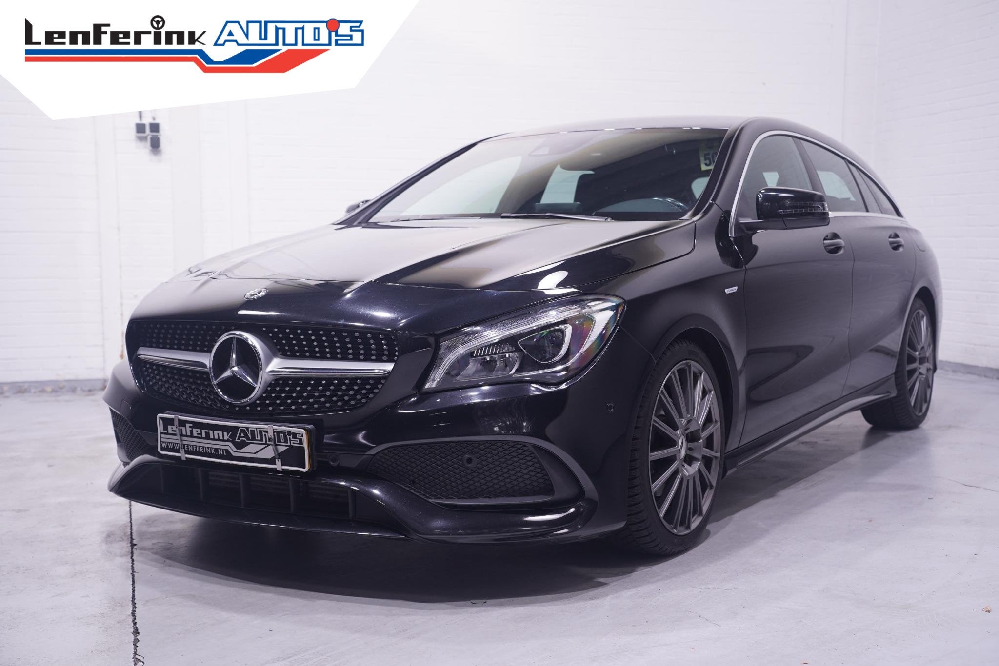 Mercedes-Benz CLA-klasse Shooting Brake 200 Edition AMG-pakk, CLA, 730 kg, Gebruikt, Leder en Stof