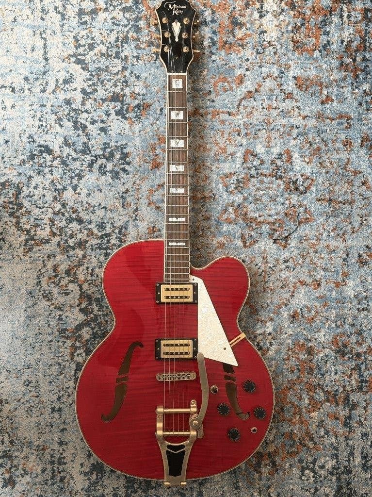 Michael Kelly Hybrid Special semi-hollow rood met tremolo, Ophalen, Gebruikt, Hollow body, Overige merken