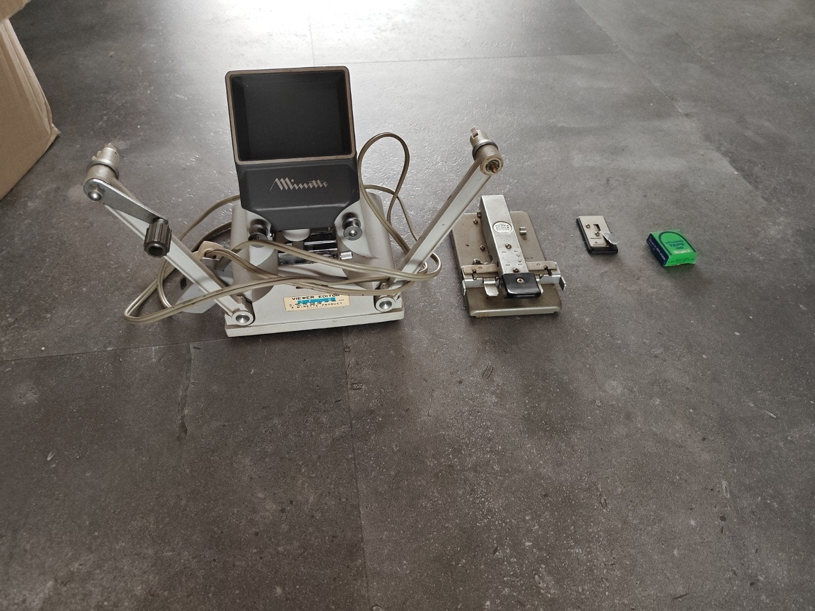 Gratis Vintage Minette viewer 8mm film en accessoires, Ophalen of Verzenden, Projector
