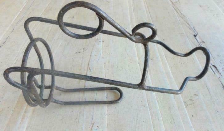SALE Franse brocante doorleefde flessenhouder, Ophalen of Verzenden