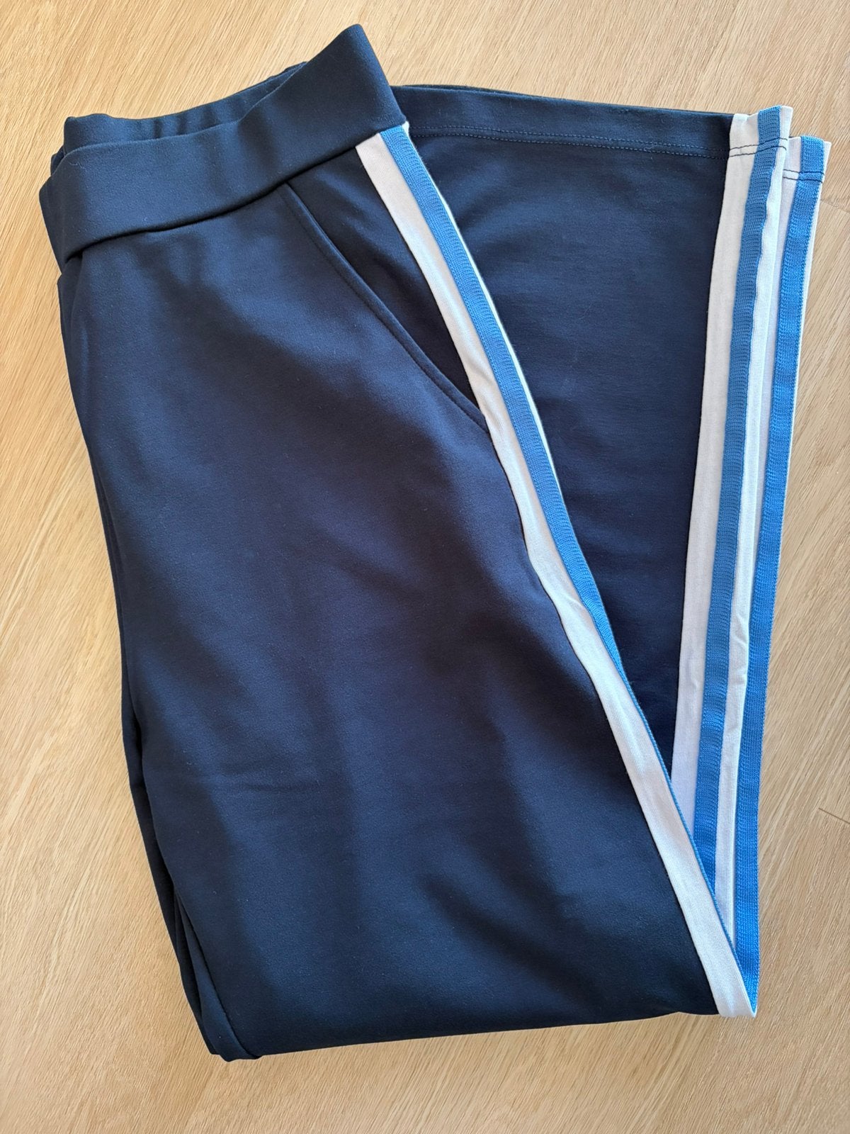 Elvira maat xl dblauwe broek wijde pijp met gekl bies izgst, Zwart, Maat 46/48 (XL) of groter, Ophalen of Verzenden, Zo goed als nieuw