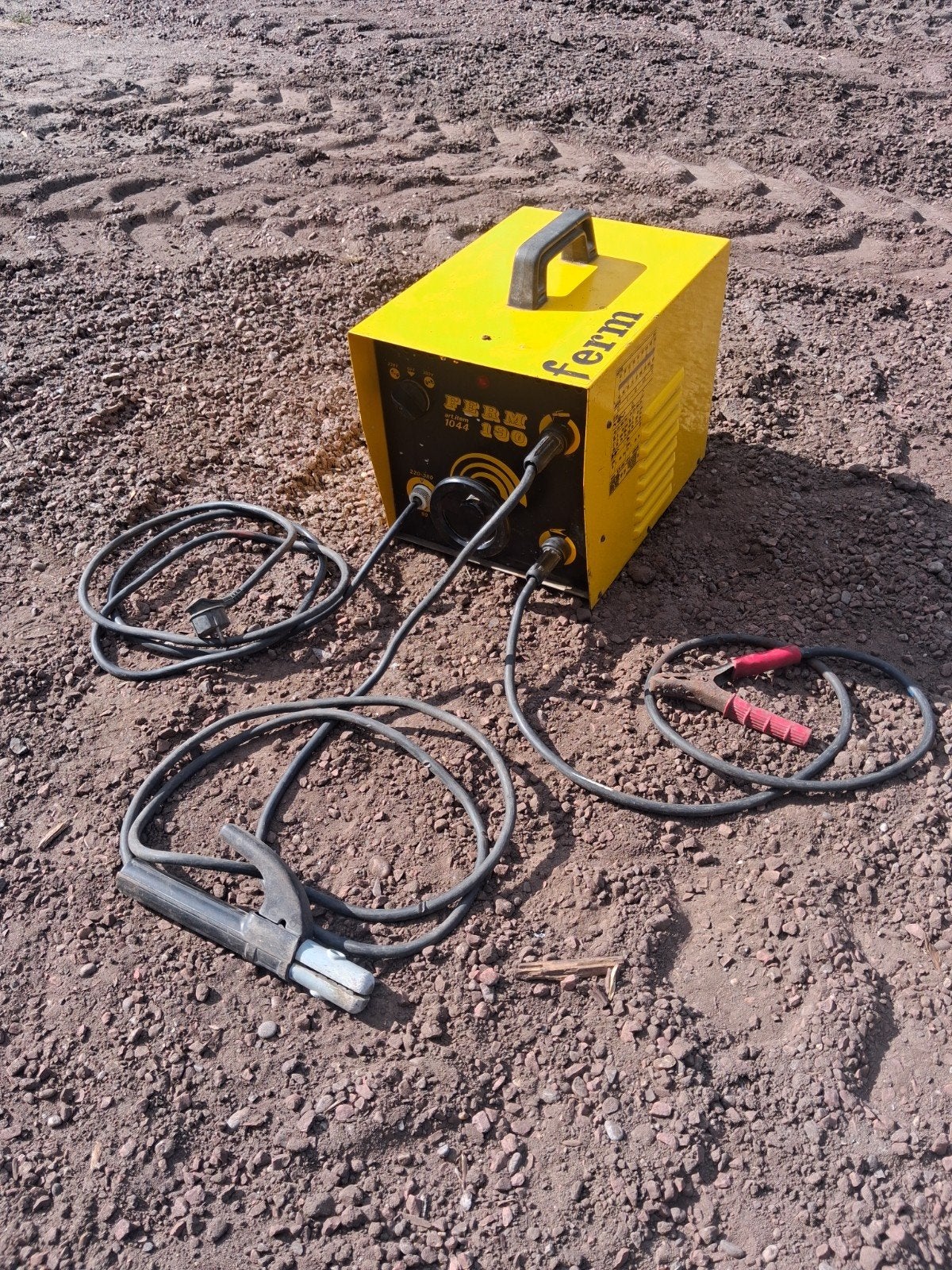 ferm 230 v electronen lasaparaat, Ophalen, Minder dan 150 ampère, Elektroden
