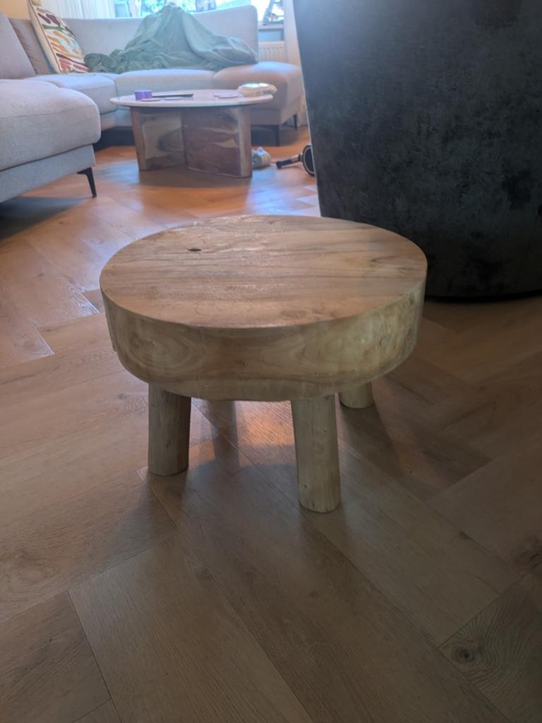 Massief eiken salon- of bijzettafeltje (opknapper), Huis en Inrichting, Minder dan 45 cm, Minder dan 55 cm, Gebruikt, Rond