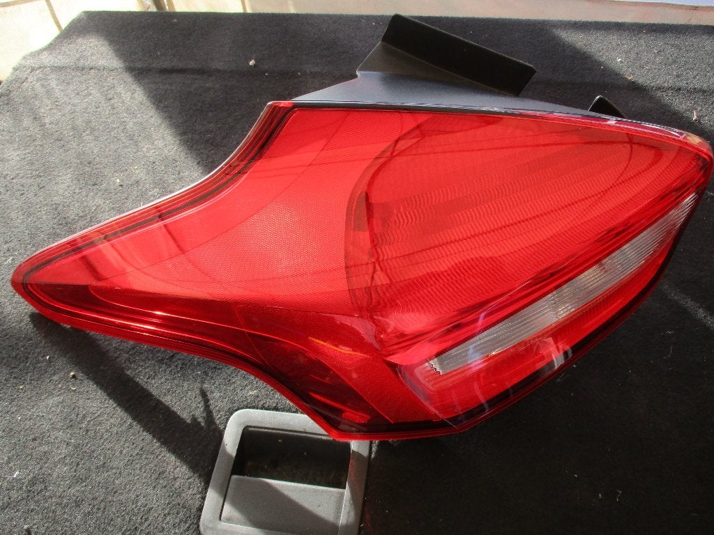 Achterlicht Links en Rechts Ford Focus 3 HB Bwj.2010 / 2020, Auto-onderdelen, Verlichting, Ophalen of Verzenden, Gebruikt, Ford
