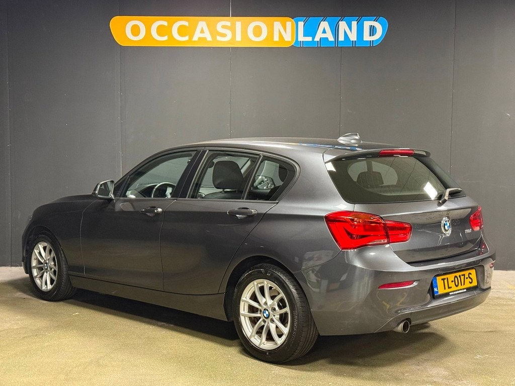 BMW 1-serie 116i Executive|PDC|LED|CRUISE|STOELV|BLUETOOTH|N, 1-Serie, 3 cilinders, 1499 cc, 20 km/l