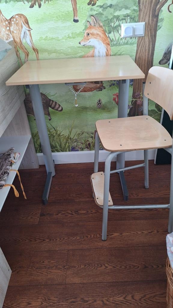 Bureau en bureaustoel, Ophalen, Tafel(s) en Stoel(en)