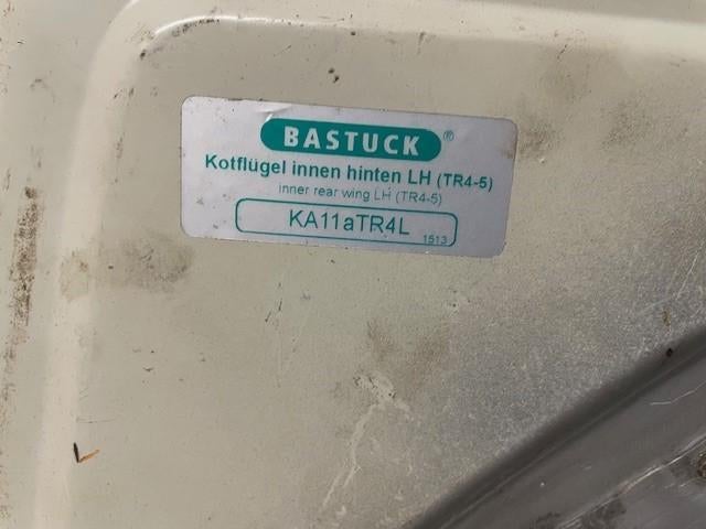 Binnenschermen achter Triumph TR5, Ophalen, Triumph, Nieuw, Spatbord