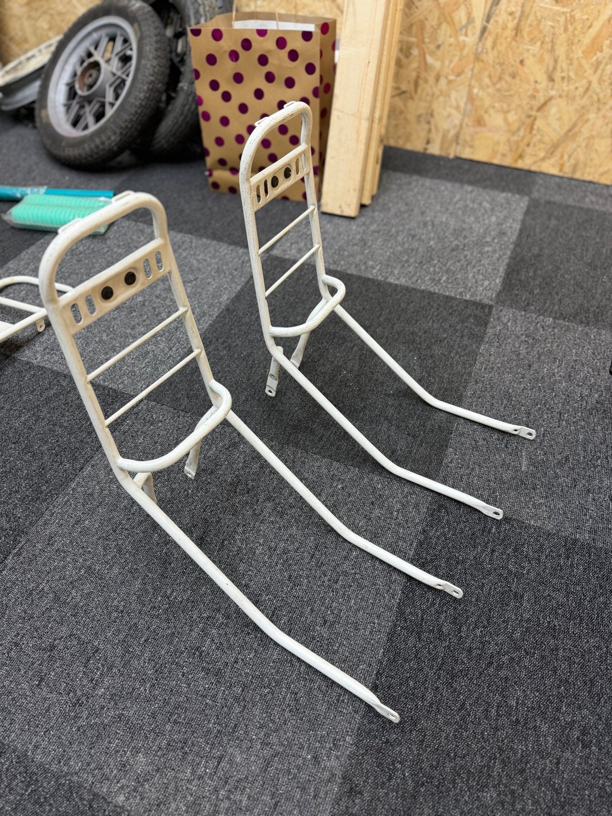 Bagagedrager tank Puch Maxi S frame beugel wit NOS, Fietsen en Brommers, Ophalen of Verzenden, Zo goed als nieuw