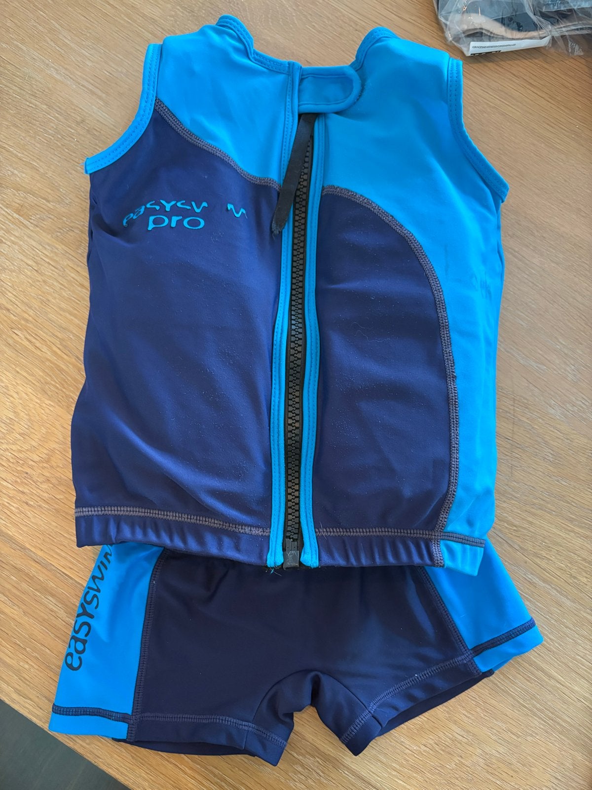 Easyswim zwemvest en zwembroek M (4-5 jaar), Ophalen, Gebruikt, Jongen of Meisje, Overige maten