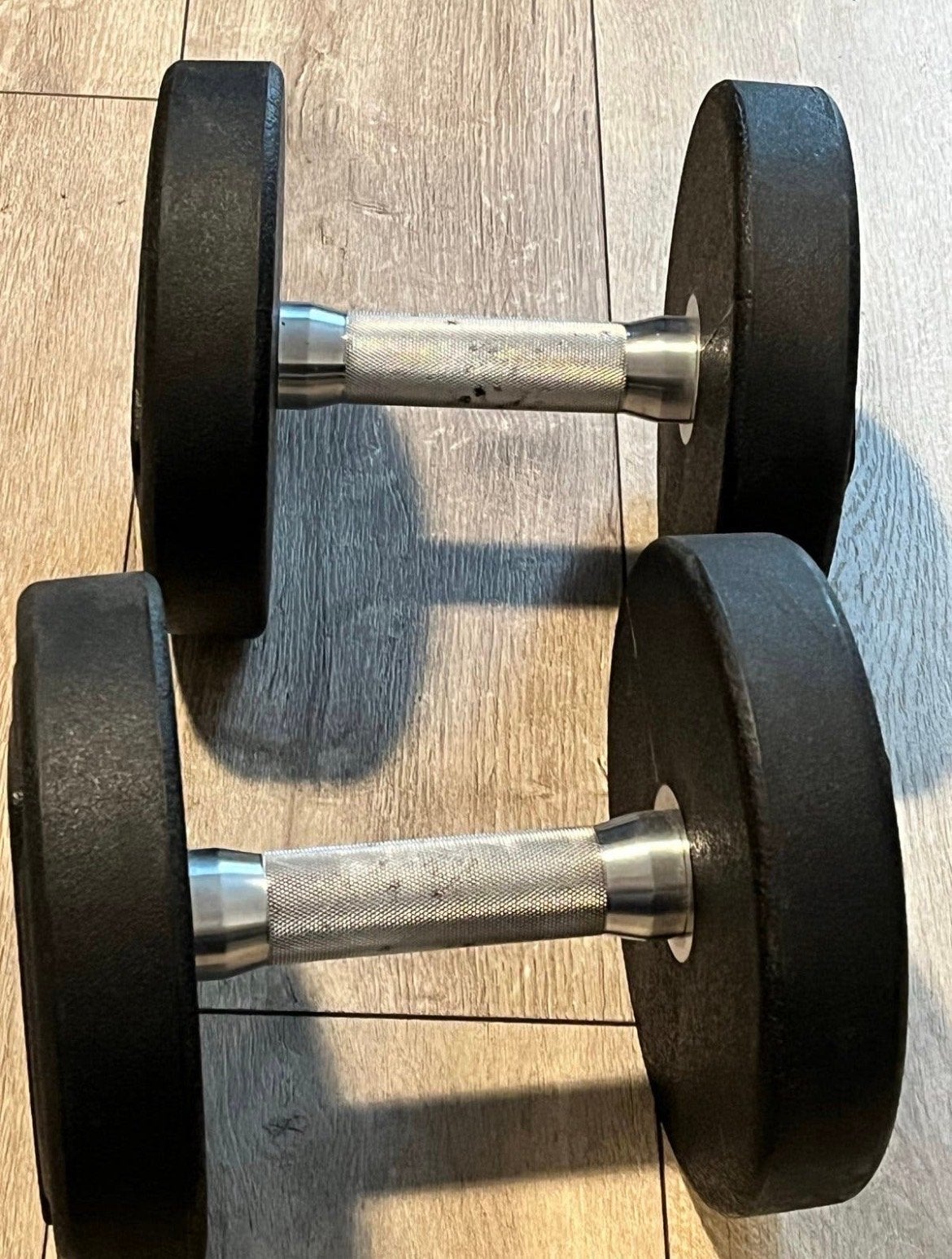 Set van 2 ZIVA Dumbbells - 16 kg per stuk, Ophalen of Verzenden, Gebruikt, Armen, Dumbbell