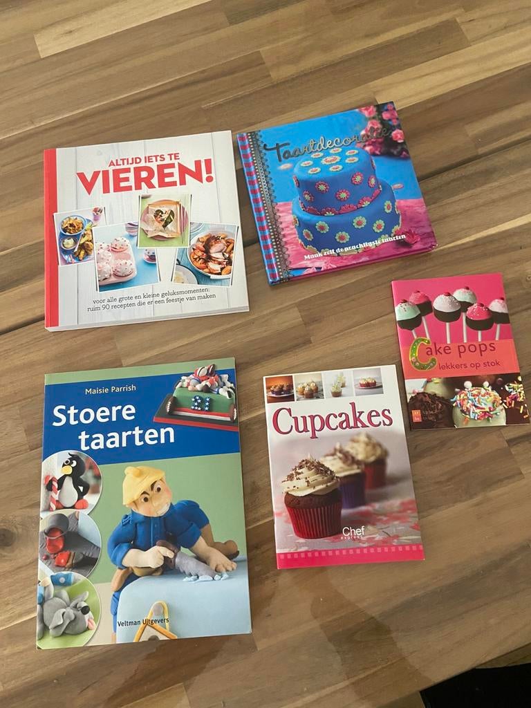Receptenboeken taart bakken, Ophalen of Verzenden, Gelezen, Overige onderwerpen
