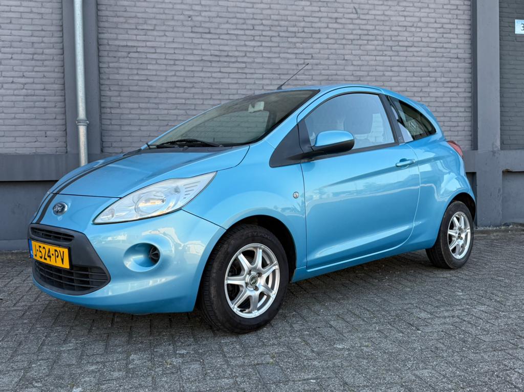 Leuke Ford Ka Cool&Sound met nieuwe APK & airco!, Voorwielaandrijving, Stof, 4 cilinders, Bedrijf