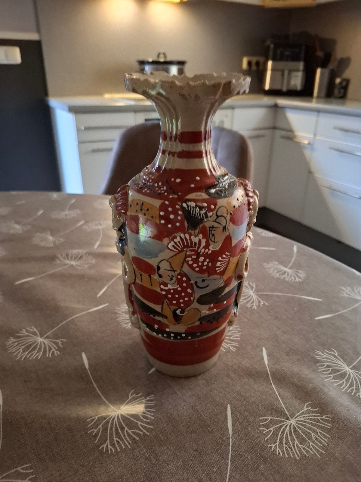 Antieke Japanse Satsuma Vaas met Gedetailleerde Scènes, Antiek en Kunst, Antiek | Vazen, Ophalen