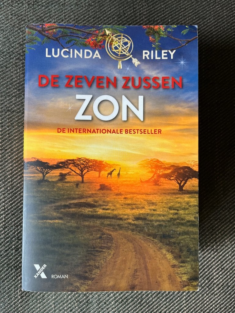 Lucinda Riley - De zeven zussen 6 - ZON. (2020), Ophalen of Verzenden, Zo goed als nieuw, Lucinda Riley
