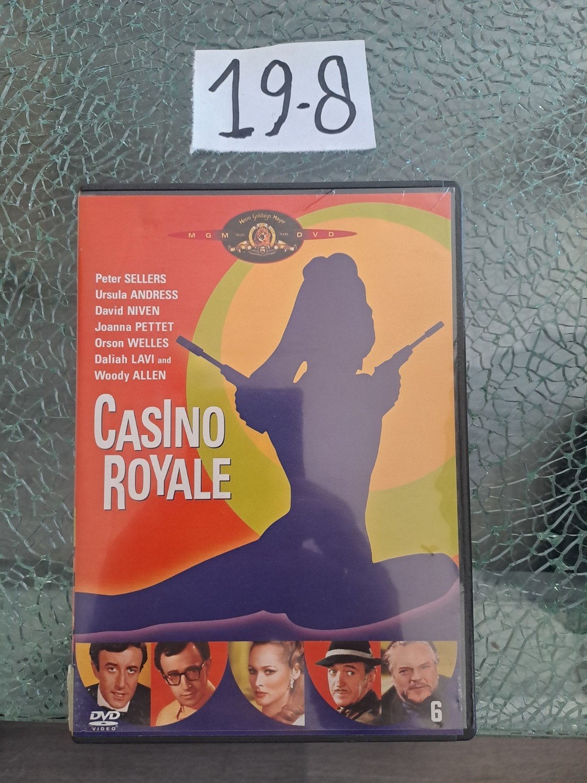 Casino Royale DVD - James Bond klassieker, Ophalen of Verzenden, Vanaf 6 jaar, Inclusief doosje, Gebruikt