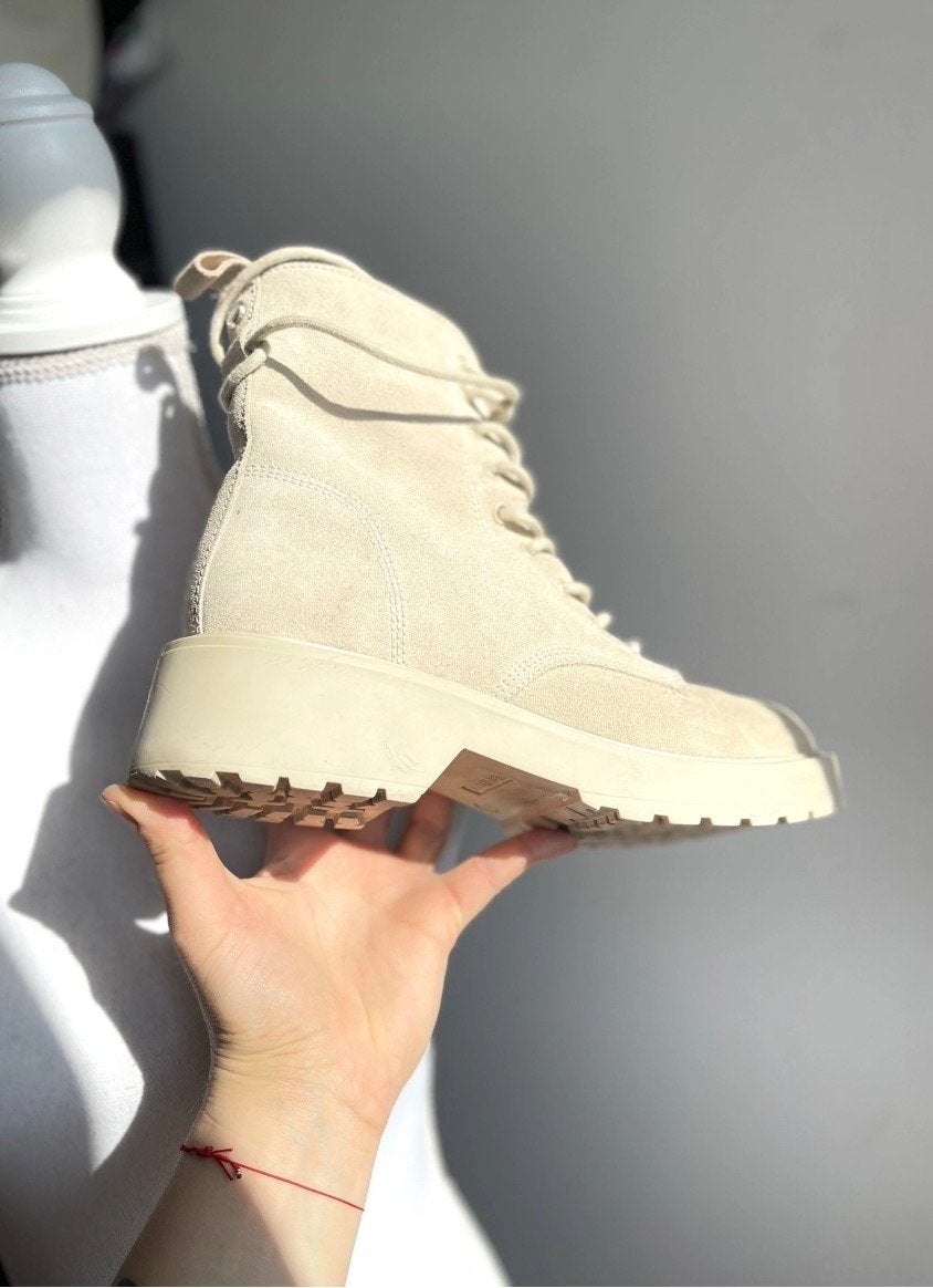 Steve Madden Laarzen Maat 41 Crème/Beige Suède, Kleding | Dames, Beige, Lage of Enkellaarzen, Ophalen of Verzenden, Zo goed als nieuw