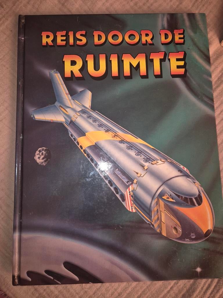 Reis door de Ruimte, Ophalen of Verzenden, Zo goed als nieuw