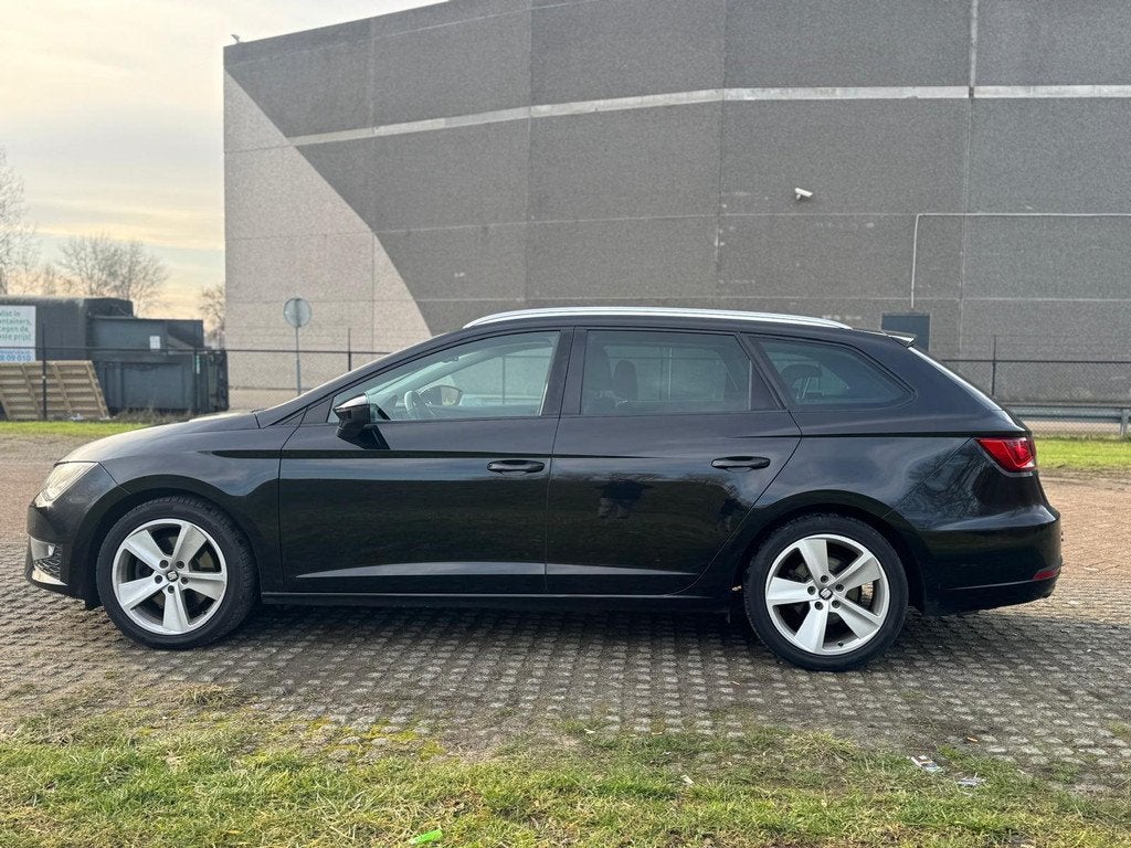 Seat LEON ST 1.8 TSI FR Business / AUTOMAAT / NAVI / STOELVW, Auto's, Seat, 1272 kg, Gebruikt, 4 cilinders, Leon