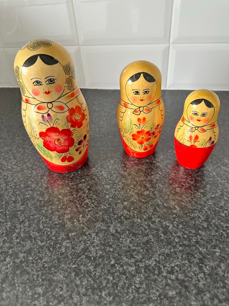 Set van 3 Russische Matroesjka poppen, Ophalen of Verzenden