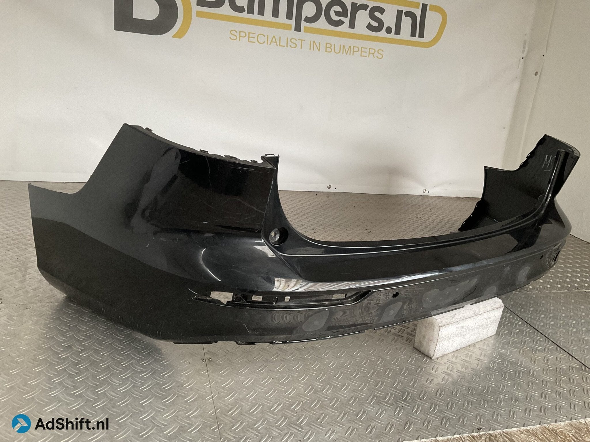 Bumper Volvo V60 II Rdesign R-Design 18-21 31688837 Achterbu, Auto-onderdelen, Carrosserie en Plaatwerk, Bumper
