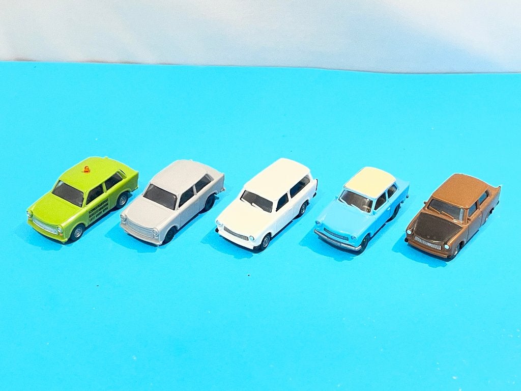 5 Modelauto's met als thema Trabant, Overige merken, Gebruikt, Gelijkstroom of Wisselstroom, Overige typen