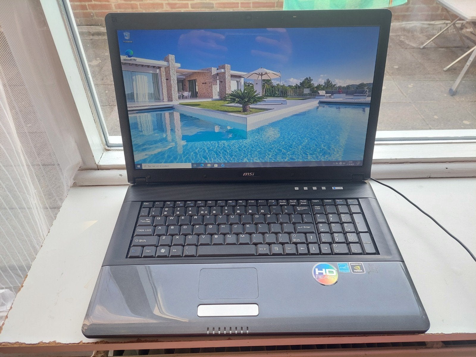MSI Laptop - Intel Celeron, 6GB RAM, 250GB SSD, HD Ready, Computers en Software, Windows Laptops, Ophalen, Intel Celeron T3000