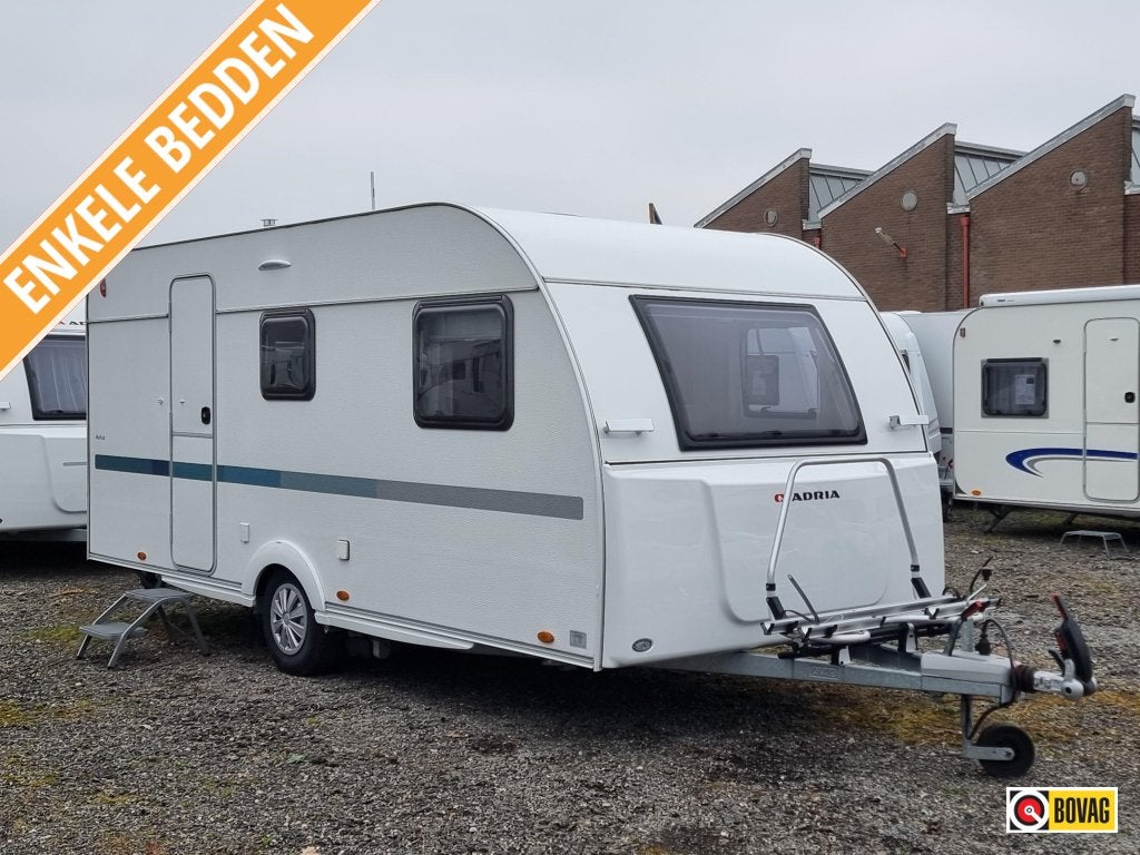 Adria Aviva 492 LU Mover amp; Unico luifel, Standaardzit, Bedrijf, Adria, 5 tot 6 meter