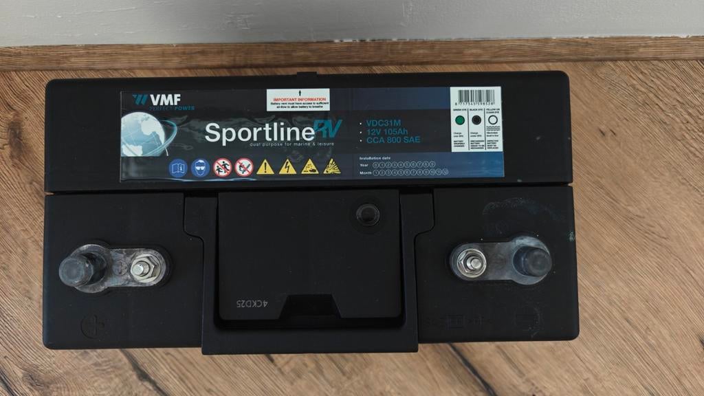 VMF Sportline RV accu 12V 105AH + Evion Smart Charger, Ophalen, Smart