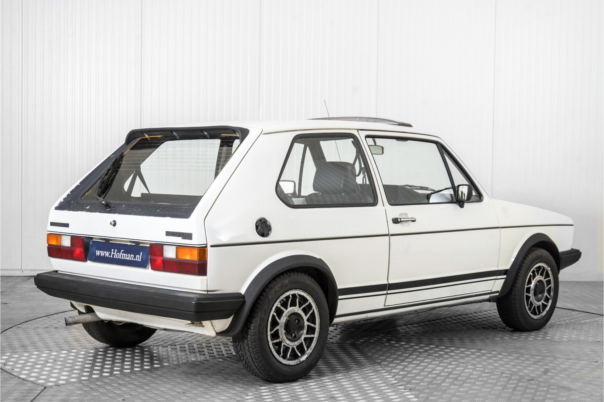 Volkswagen Golf 1 1.8 GTi (bj 1983), Auto's, Voorwielaandrijving, Gebruikt, 4 cilinders, Wit