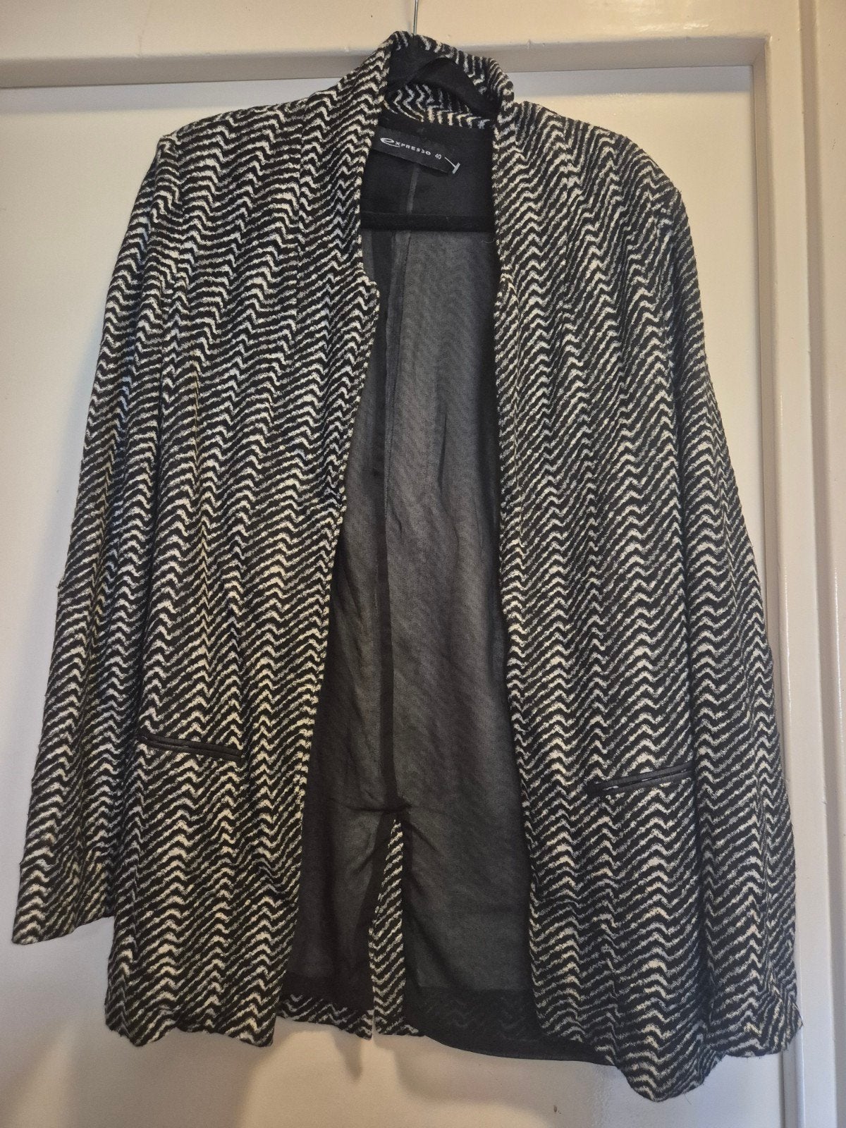 Jasje merk Expresso, maat 46/48, Kleding | Dames, Expresso, Ophalen of Verzenden, Gedragen, Zwart