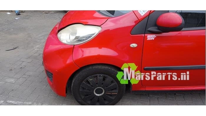 Scherm links-voor van een Peugeot 107, Auto-onderdelen, Gebruikt, -, -, Ophalen of Verzenden