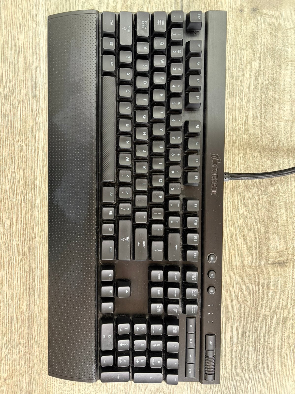 Corsair Vengeance K70 Mechanisch Gaming Toetsenbord, Ophalen, Gebruikt, Multimediatoetsen