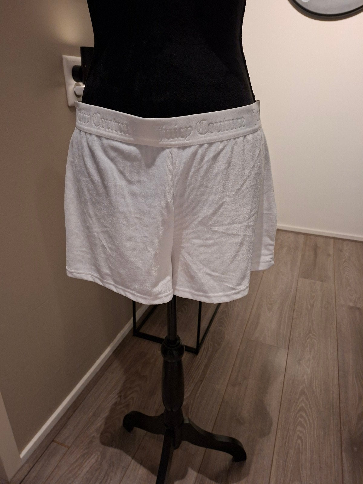 Juicy Couture shorts (2 stuks) - Roze en Wit - Maat XL, Kleding | Dames, Juicy Couture, Ophalen of Verzenden, Zo goed als nieuw