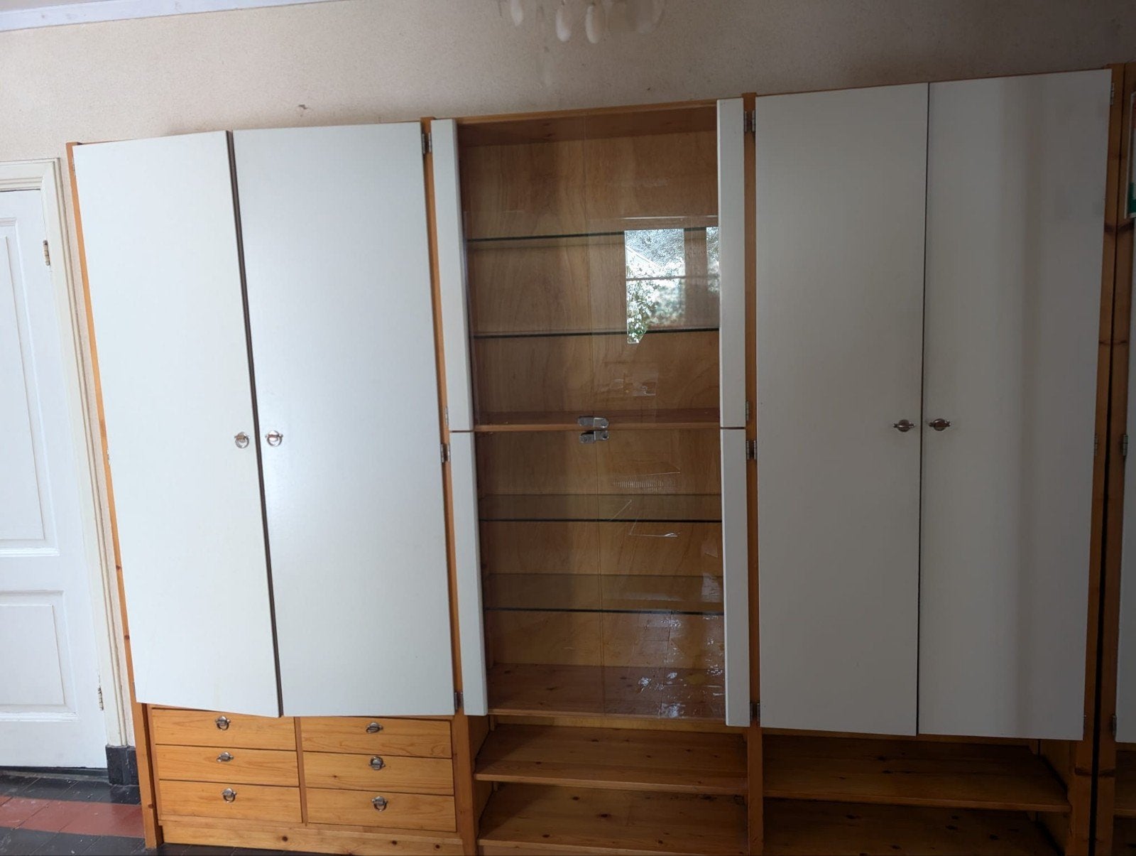 Lundia kast met laden en deuren lundia boekenkast vitrinekas, Huis en Inrichting, Kasten | Kledingkasten, Ophalen, Gebruikt, Met deur(en)