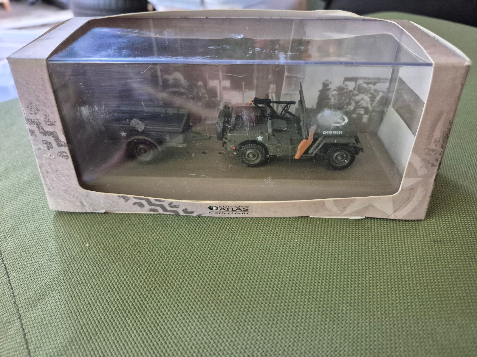 Jeep Willys met aanhanger - Editions Atlas Collectie, Overige merken, Auto, 1:32 tot 1:50, Ophalen of Verzenden