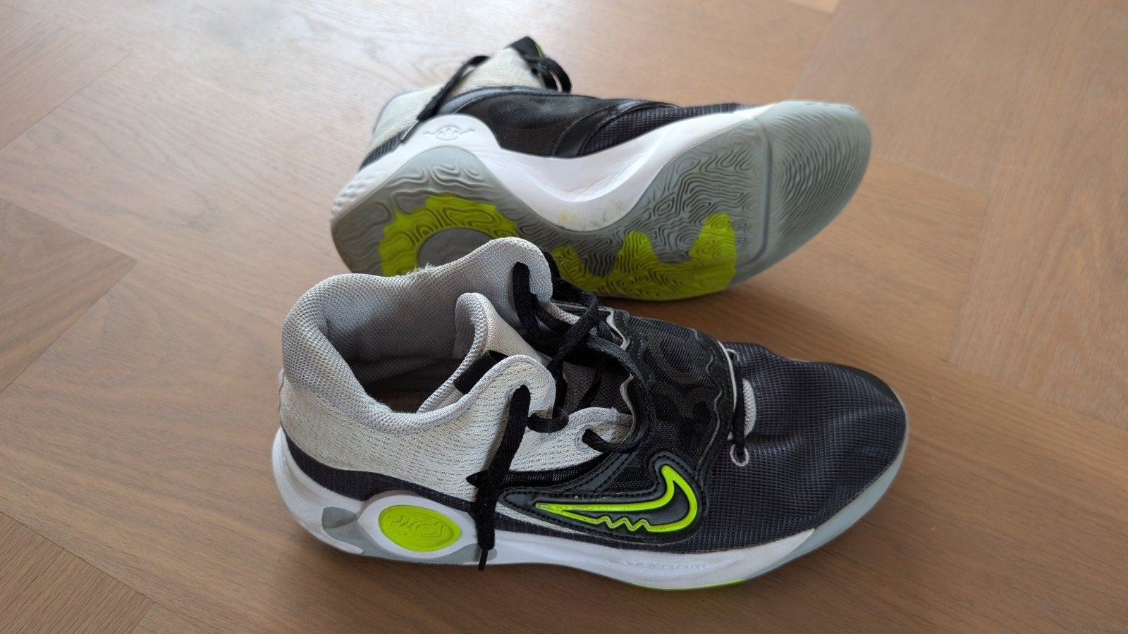 Nike KD Trey 5 X Basketbalschoenen - Maat 46, Ophalen of Verzenden, Gedragen, Zwart