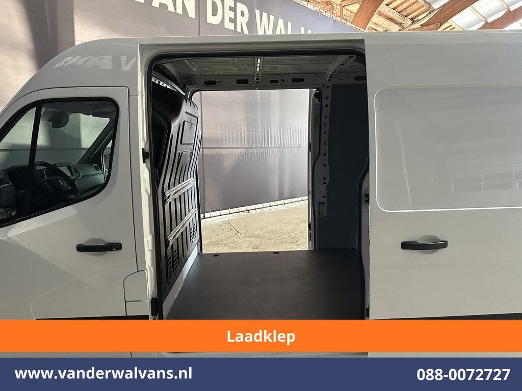 Renault Master 2.3 dCi 150pk L2H2 Euro6 Airco | Laadklep | 2, Auto's, Voorwielaandrijving, Stof, Gebruikt, 4 cilinders