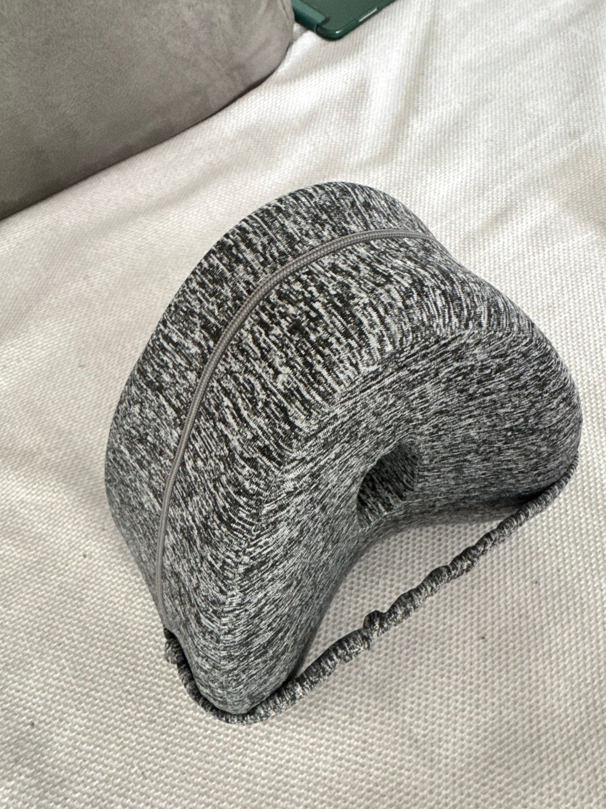 Ergonomisch Kniekussen voor Zijslapers, Ophalen of Verzenden, Zo goed als nieuw, Grijs, Overige vormen