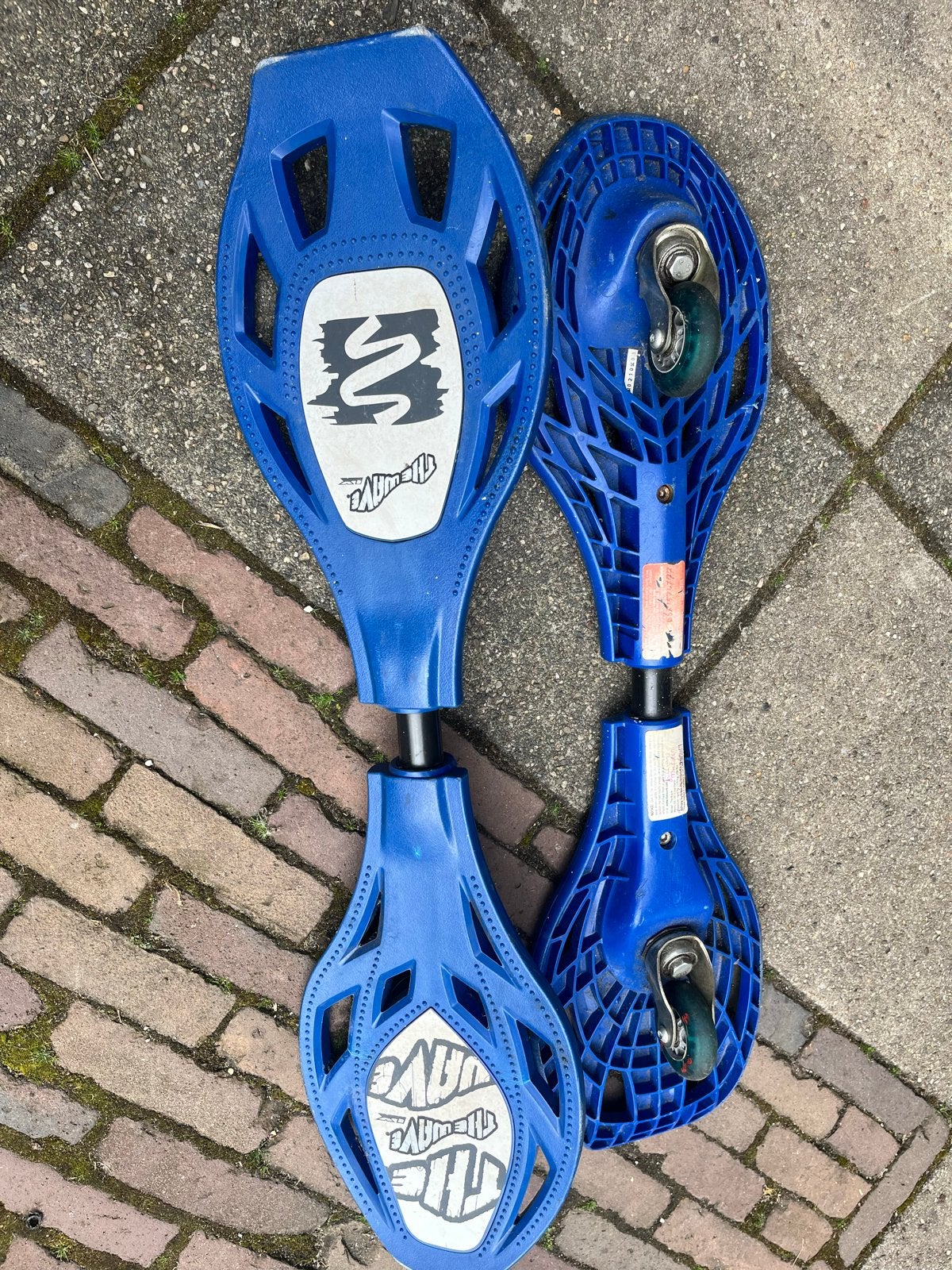 Waveboard - Blauw - The Wave 2 stuks, Sport en Fitness, Skateboarden, Gebruikt, Waveboard, Ophalen of Verzenden