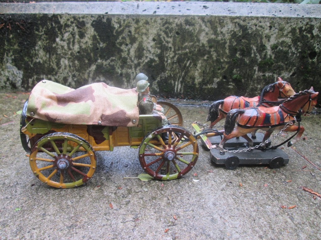 Elastolin Hausser Lineol wehrmacht kar met paarden, Ophalen of Verzenden, Landmacht, Nederland