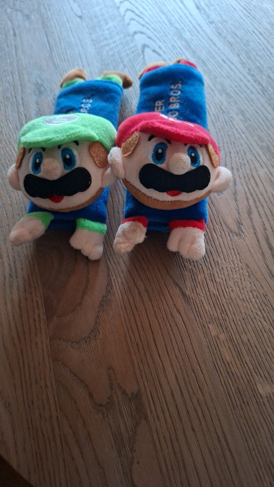 Mario & Luigi autogordelbeschermers voor kinderen, Auto diversen, Ophalen, Zo goed als nieuw