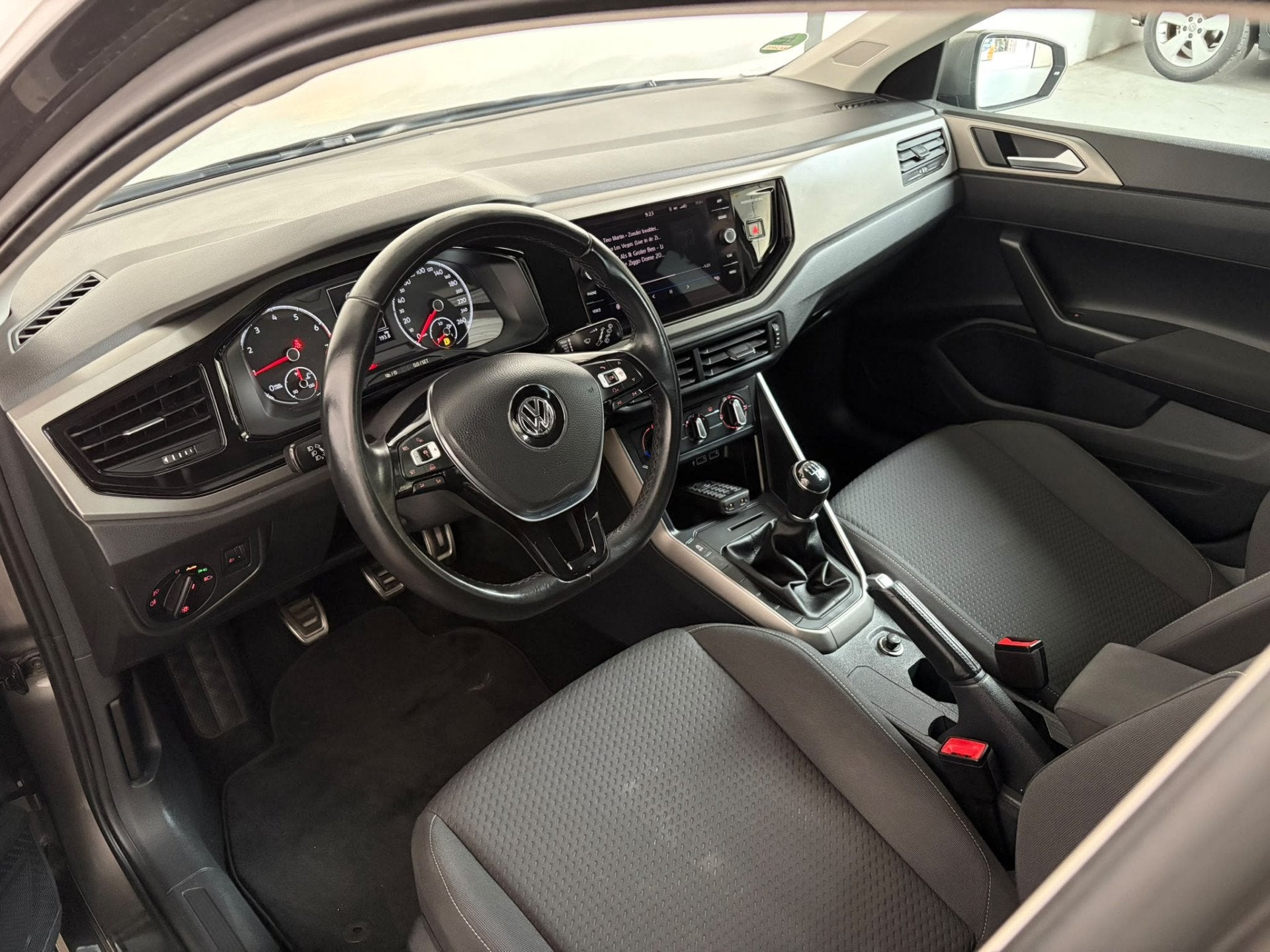 Volkswagen Polo 1.0 TSI Comfortline. APK JAN 2027!, Voorwielaandrijving, Euro 6, 1045 kg, 23 km/l