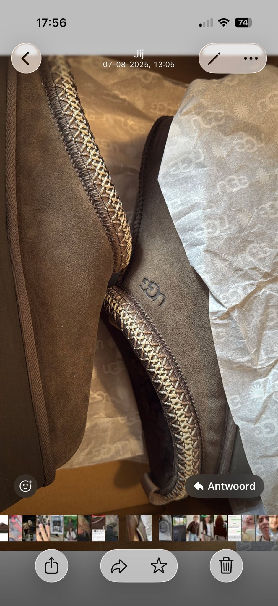 UGG Tazz Pantoffels  maat 42 Zo goed als nieuw, Ophalen of Verzenden, Zo goed als nieuw, Bruin, Pantoffels of Sloffen