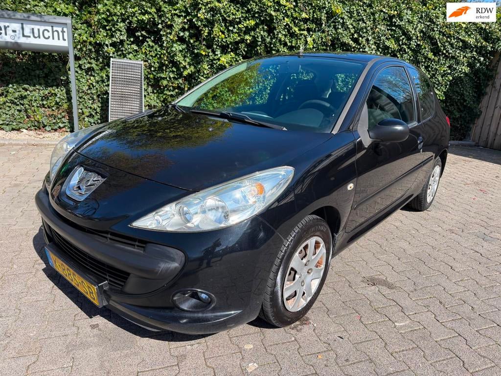 Peugeot 206 + 1.1 Accent, Auto's, Peugeot, Bedrijf, Te koop, 206+, ABS, Airbags, Airconditioning, Centrale vergrendeling, Elektrische ramen