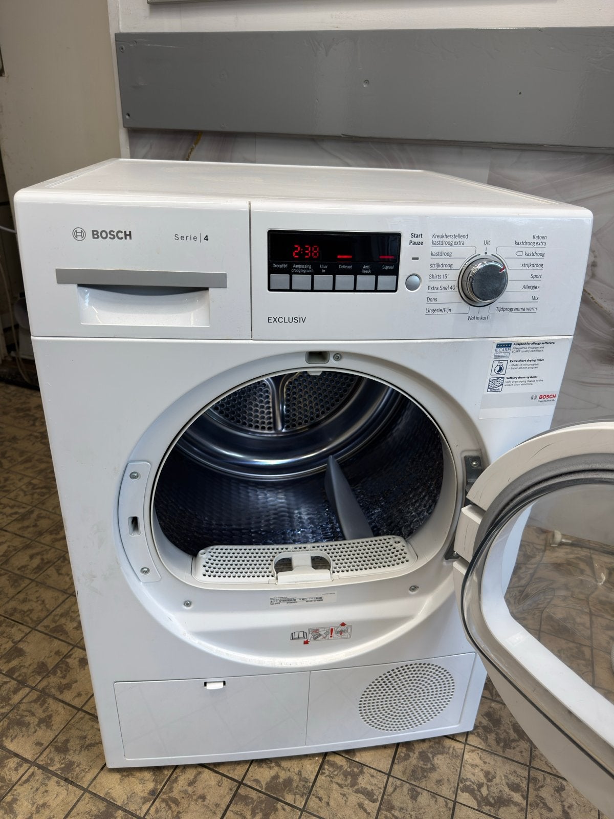 Bosch Serie 4 Exclusiv Condensdroger - in zeer goede staat, Ophalen, 6 tot 8 kg, Zo goed als nieuw, Voorlader