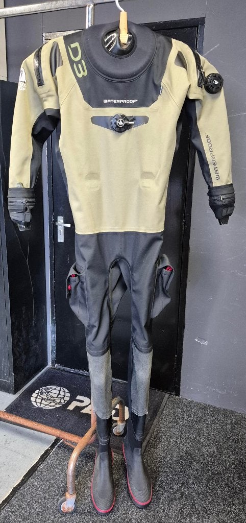 Waterproof Droogpak D3 ERGO, Ophalen, Zo goed als nieuw