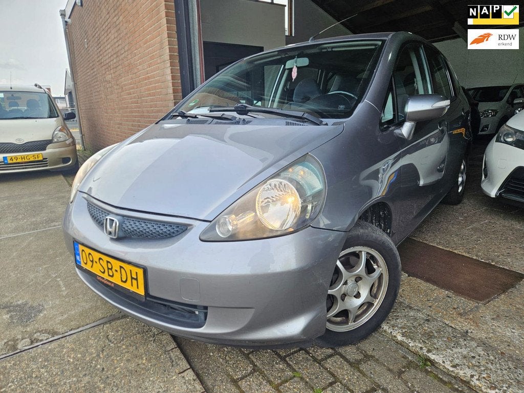 Honda Jazz 1.4 LS Garantie APK bij de aflevering, Auto's, Honda, Voorwielaandrijving, 83 pk, 450 kg, 4 cilinders